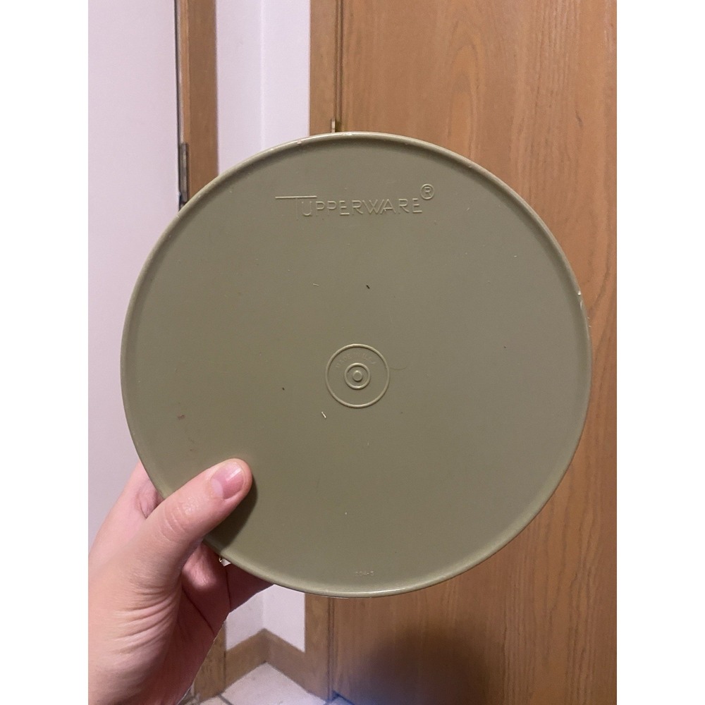 vintage tupperware Harvest Green With Yellow Top - Picture 3 of 6